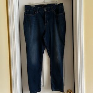 Lee Easy fit ladies jeans